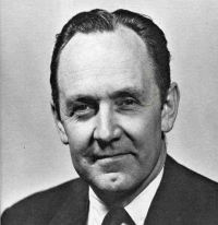Headshot of Lloyd Humphreys